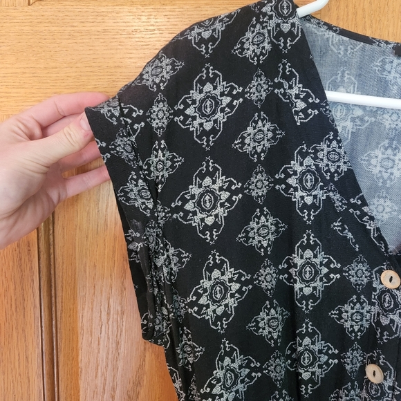 Staccato Romper - Picture 2 of 11